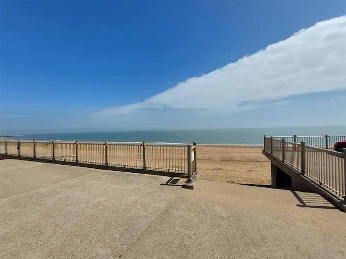 Sohot Stays Royal Sands Seaview Apt Free Parking Sleeps 4 Ramsgate Exterior photo